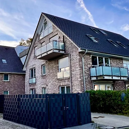 Appartamento Kleine Auszeit -- Inklusive Parkplatz & Wifi, Geschirrspueler, Waschmaschine & Terrasse Mit Strandkorb -- Perfekt Fuer Urlaub & Business