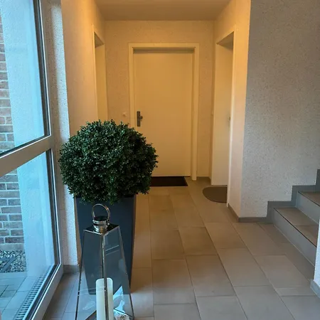 Appartamento Kleine Auszeit -- Inklusive Parkplatz & Wifi, Geschirrspueler, Waschmaschine & Terrasse Mit Strandkorb -- Perfekt Fuer Urlaub & Business