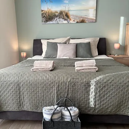 Kleine Auszeit -- Inklusive Parkplatz & Wifi, Geschirrspueler, Waschmaschine & Terrasse Mit Strandkorb -- Perfekt Fuer Urlaub & Business * Scharbeutz